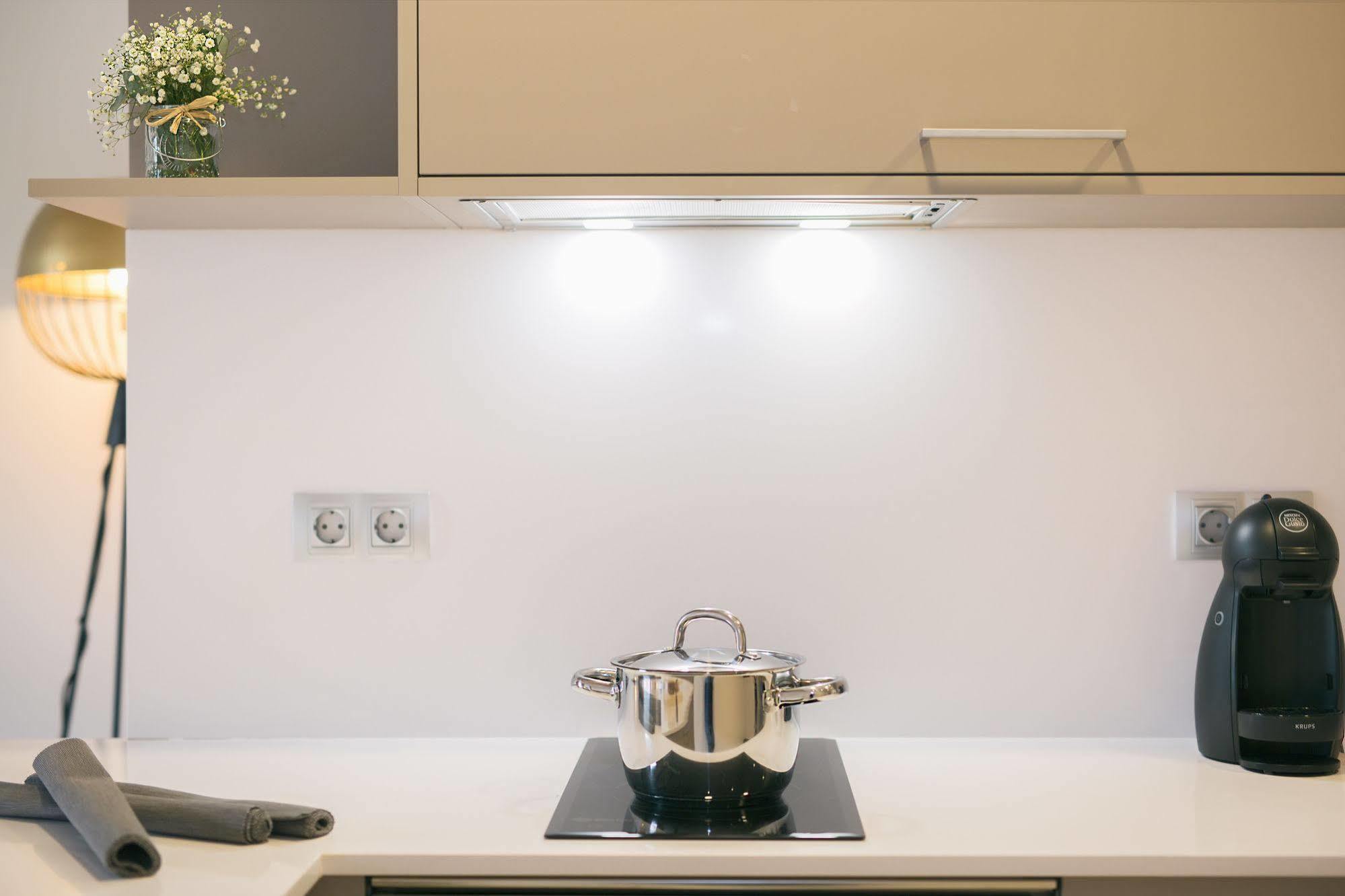 Flateli - Plaça Catalunya 22 Girona Bagian luar foto